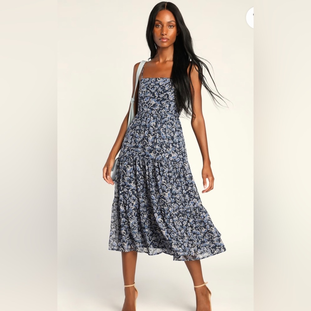 Lulu’s Sweep of Style Blue Floral Print Tiered Midi Dress